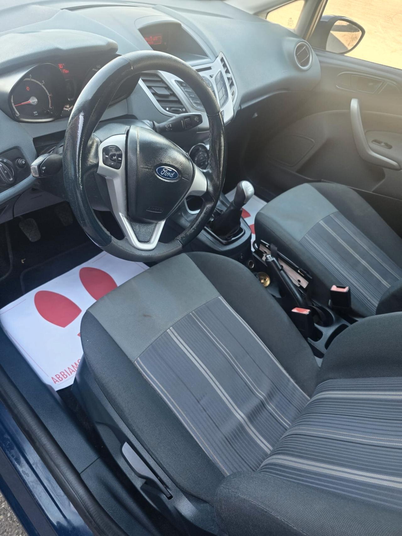 Ford Fiesta 1.4 5 porte Bz.- GPL Titanium