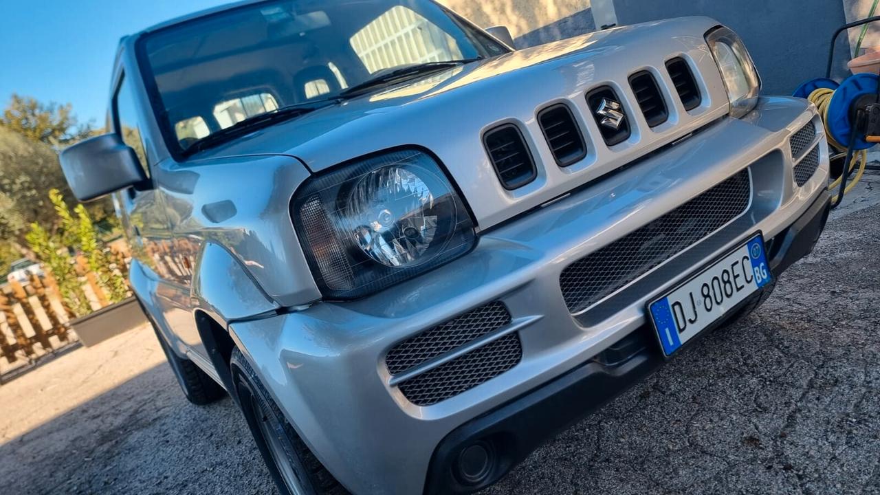 Suzuki Jimny 1.3i 16V cat 4WD JLX