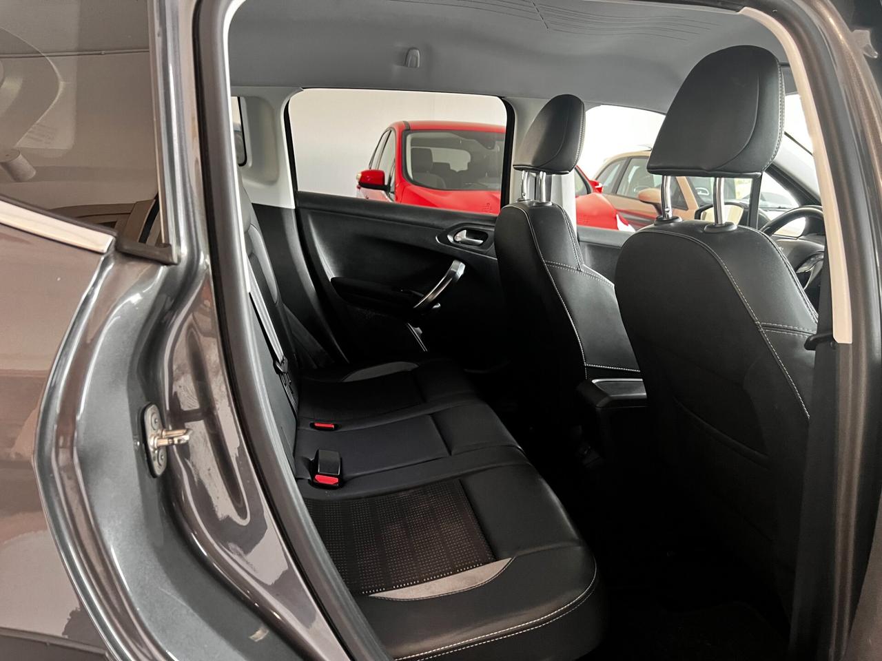 Peugeot 2008 PureTech Turbo 130 S&S Allure