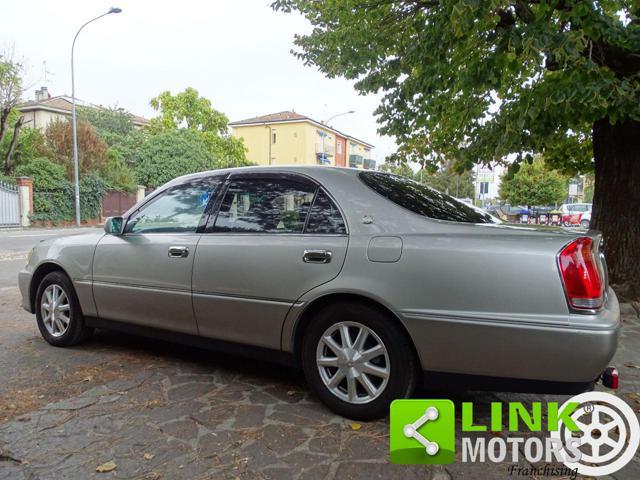 TOYOTA Crown Majesta 4.0 V8 S170 - 1999 ASI - Import