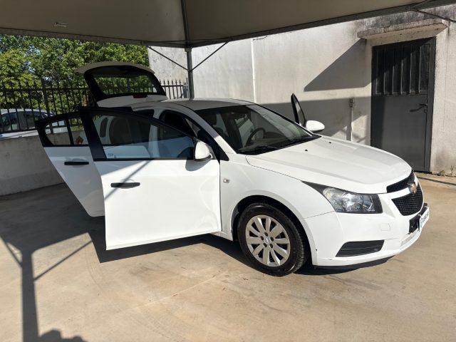 CHEVROLET Cruze 1.6 5 porte LT EURO 5 OK NEOPATENTATI