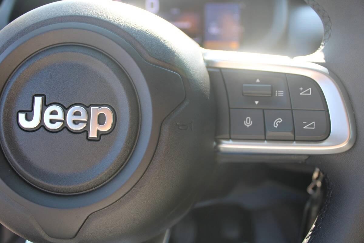 Jeep Avenger 1.2 t. Altitude fwd 100cv con CarPlay