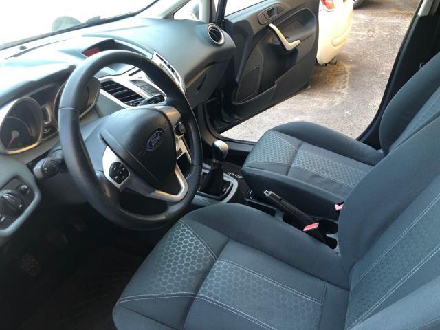 FORD Fiesta 1.4 TDCi 68CV 5 porte Titanium