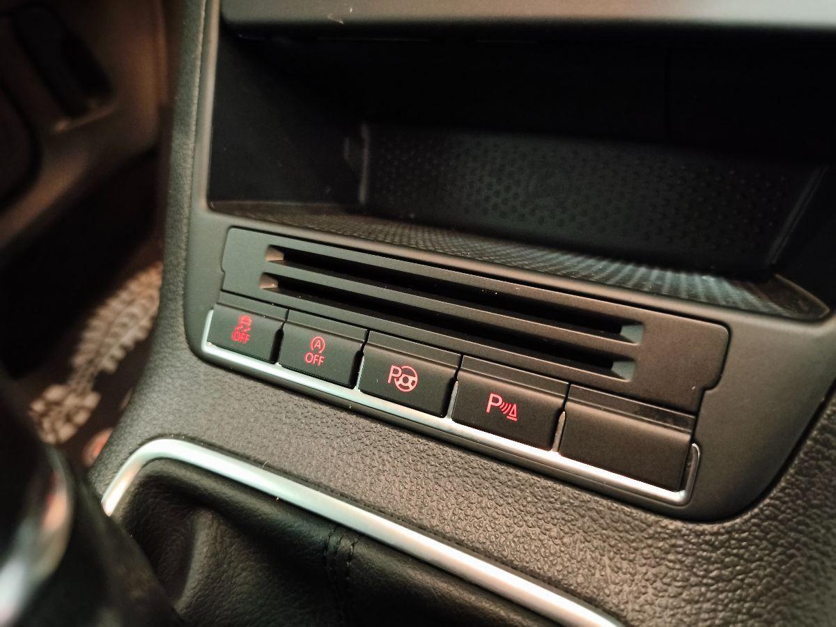 VOLKSWAGEN Tiguan 2.0 TDI 140 CV Sport & Style