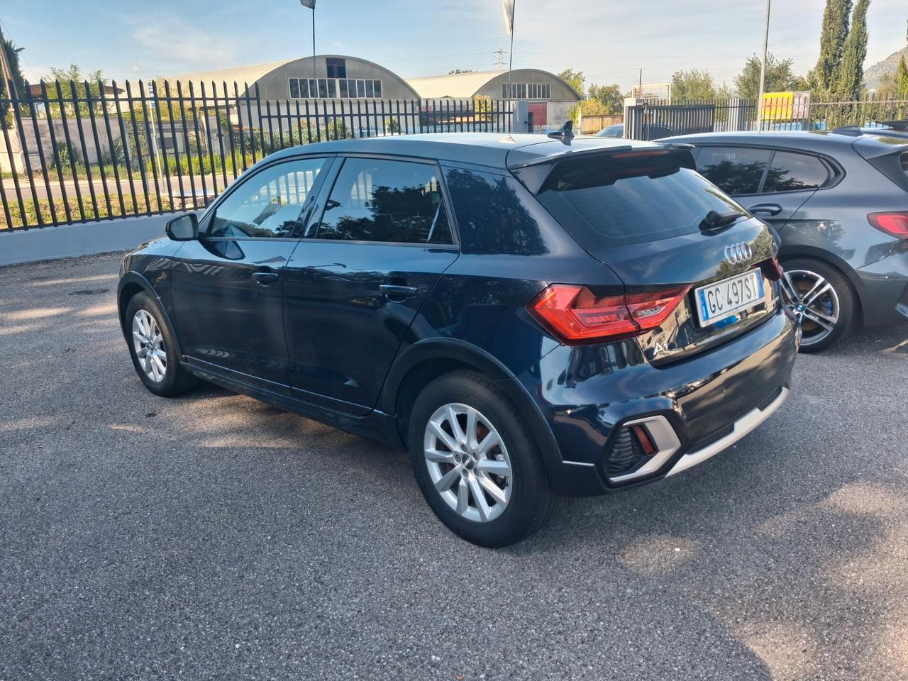 Audi A1 citycarver 30 TFSI Identity Contrast