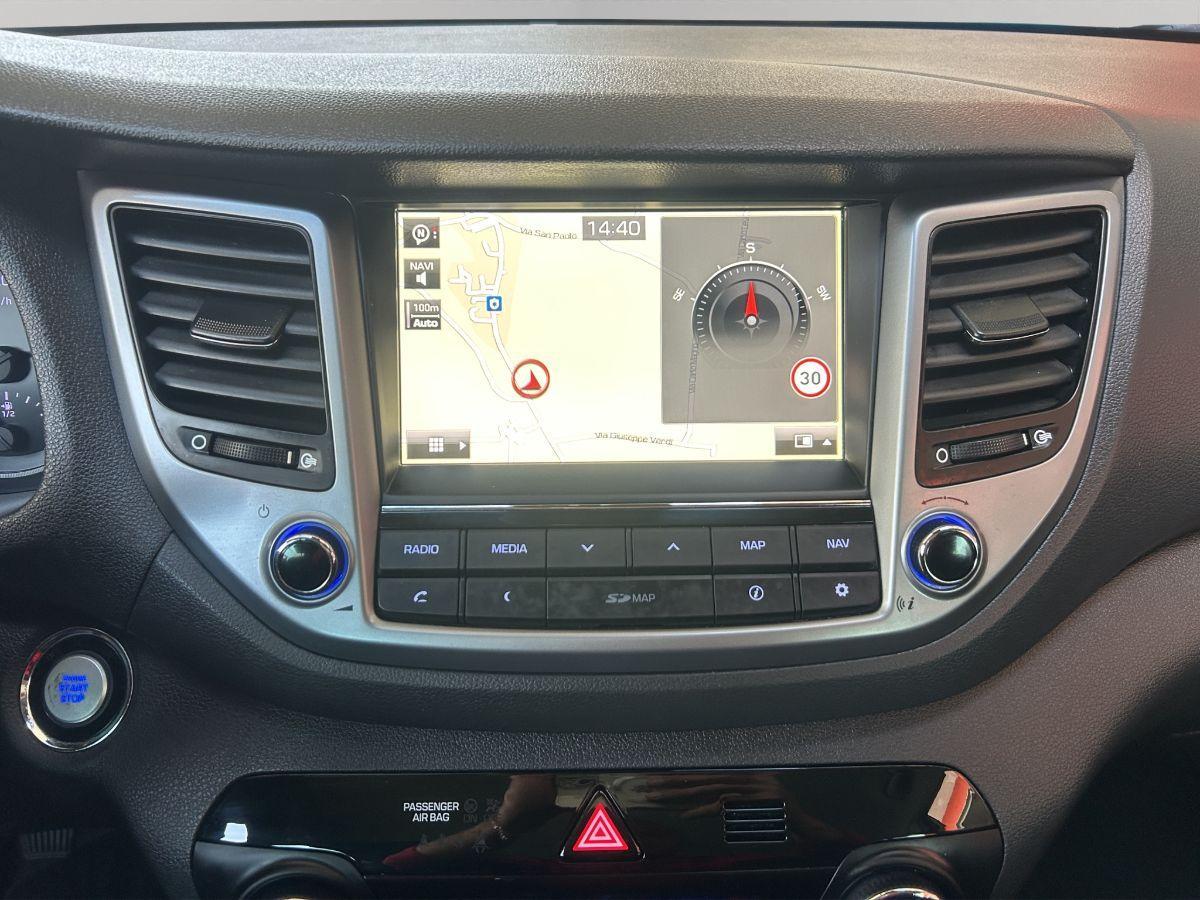 HYUNDAI - Tucson - 1.7 CRDi 116CV XPossible NAVI TELECAMERA