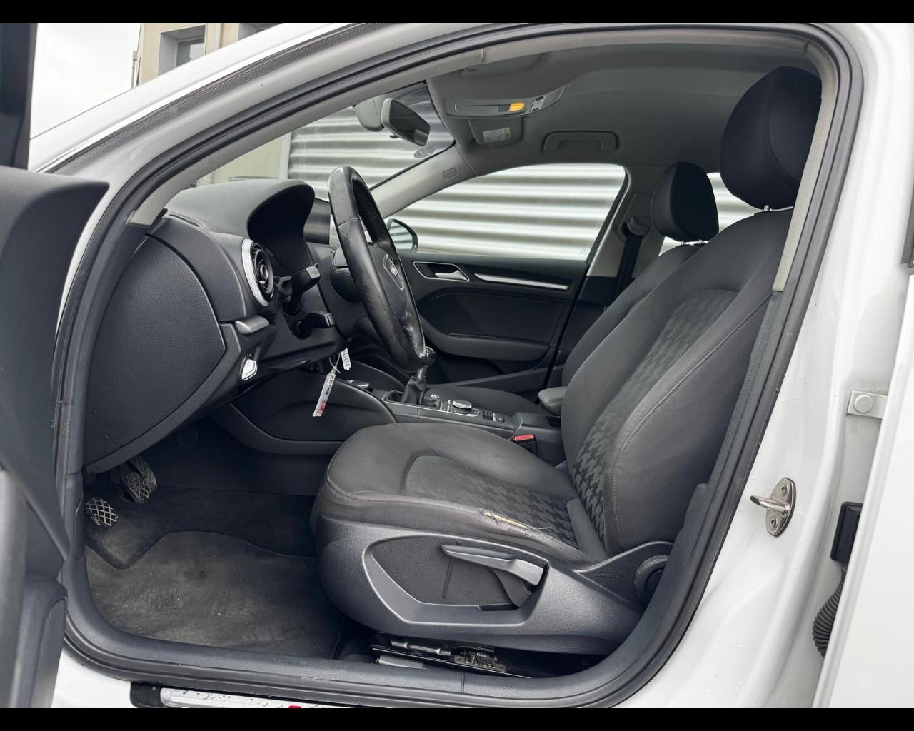 AUDI A3 SPORTBACK 1.6 TDI 110CV ATTRACTION