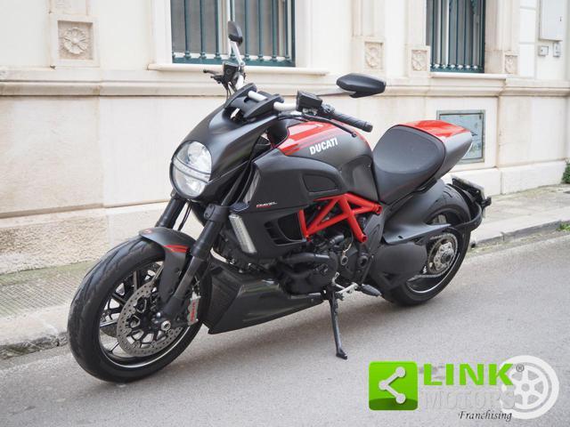 DUCATI Diavel Red Carbon