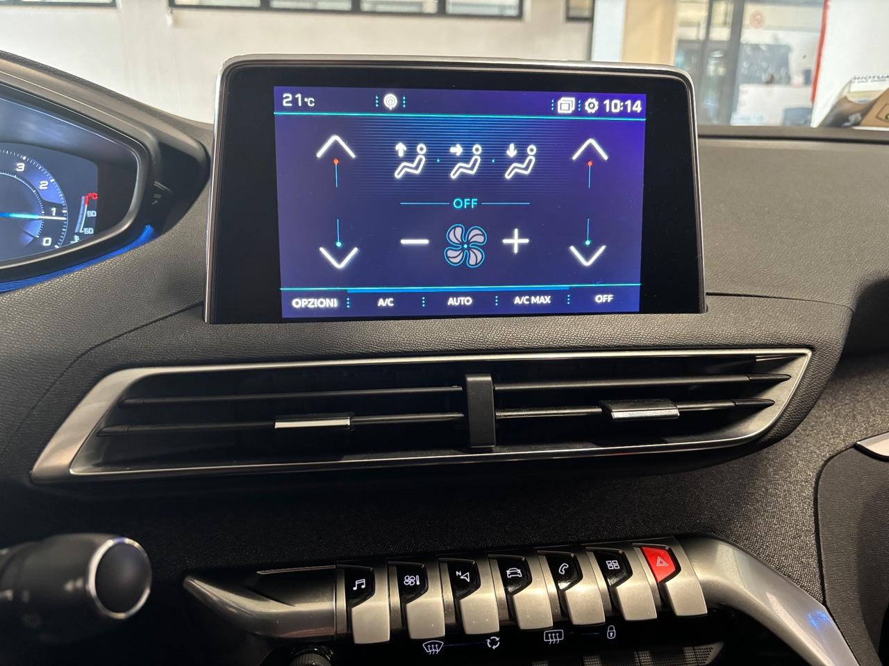 Peugeot 3008 1.2 BENZINA S&S Allure