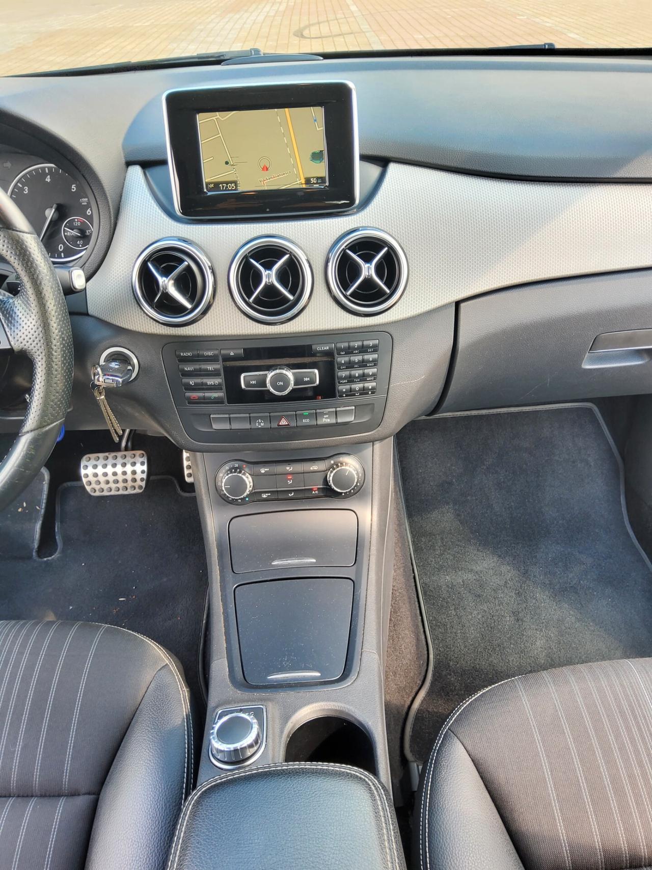 Mercedes-benz B 200 CDI Premium