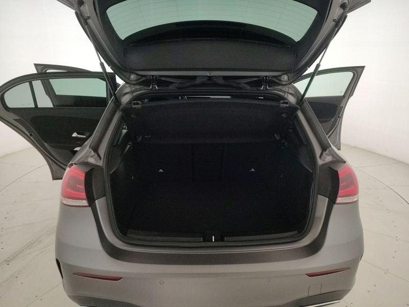 Mercedes-Benz Classe A A 200 d Premium Night edition 4matic auto