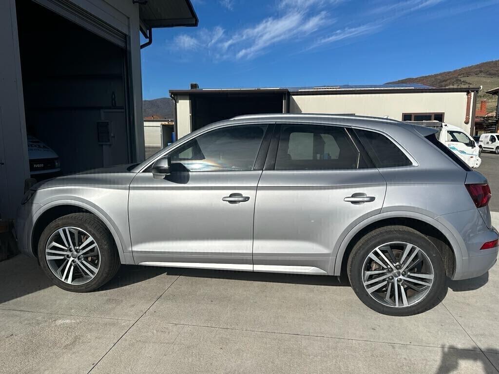 Audi Q5 2.0 TDI quattro S tronic Business Sport