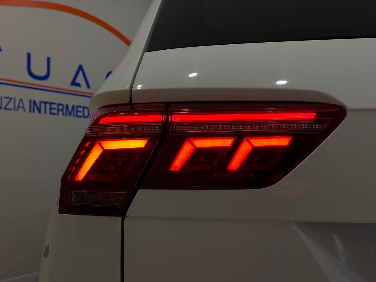 Volkswagen Tiguan Elegance 2.0 TDI #9922