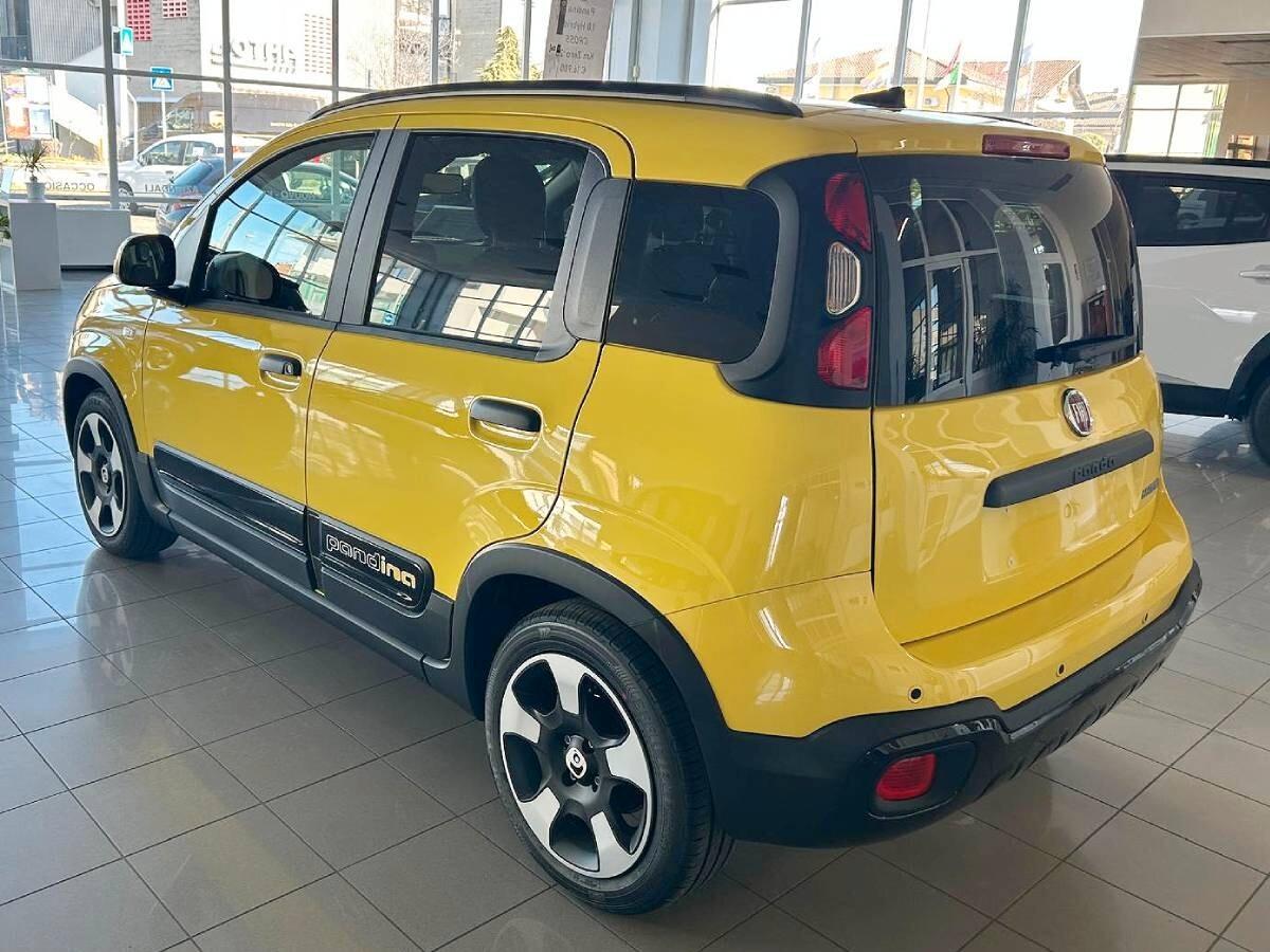 Fiat Panda 1.0 FireFly s&s Hybrid Pandina Cross
