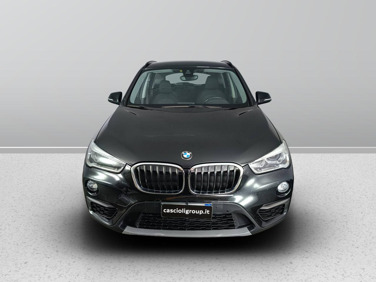 BMW X1 F48 - X1 sdrive18d Business auto
