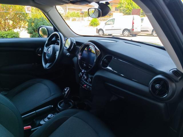 MINI Cooper 1.5 One Business 5 porte