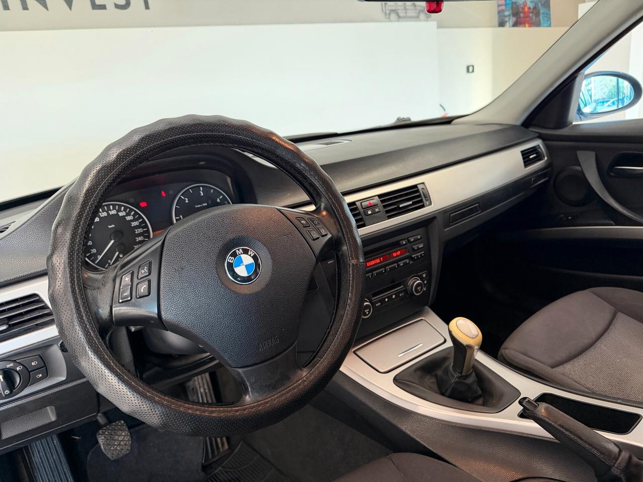 Bmw 318d 122CV Touring Attiva