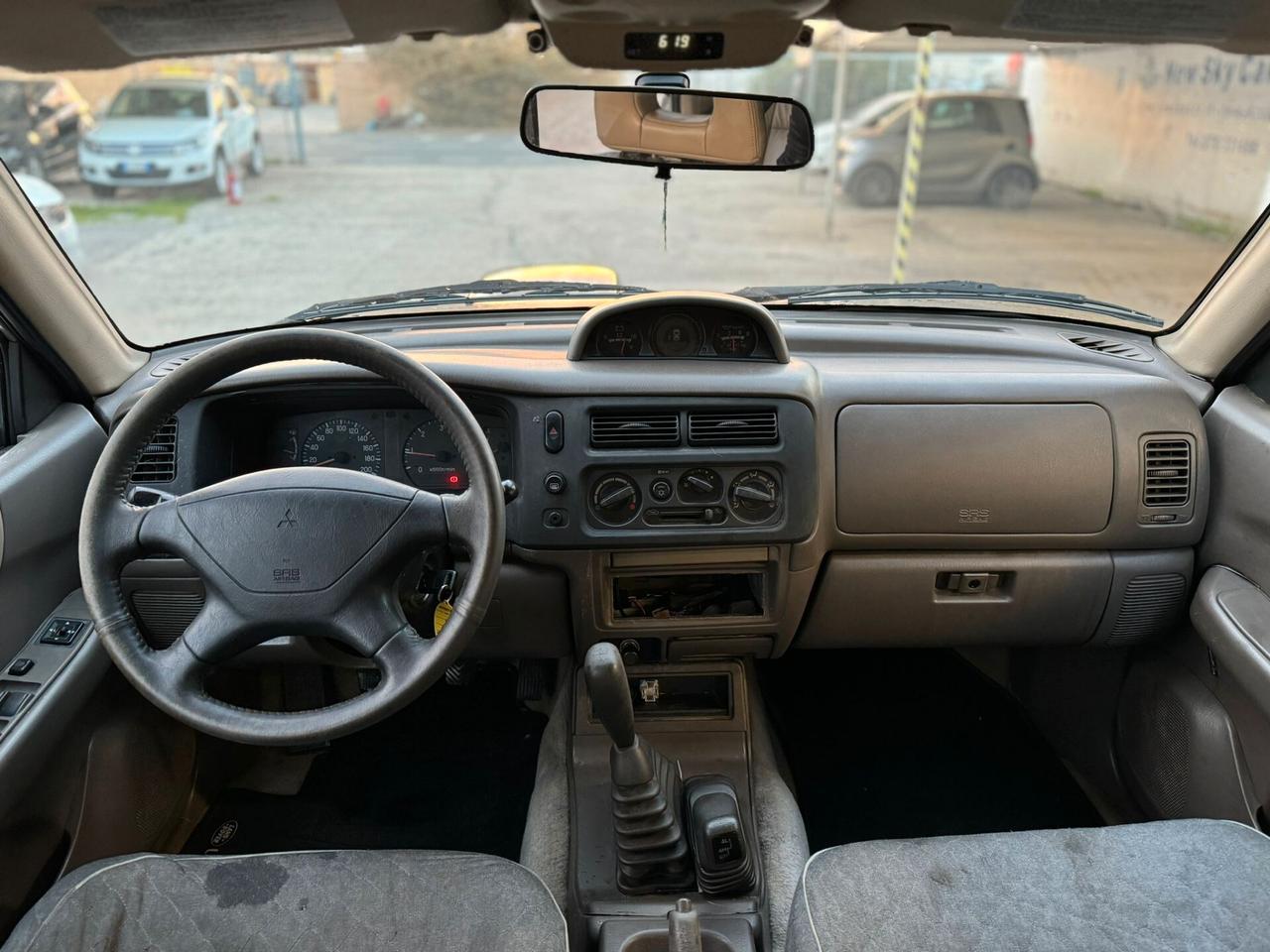 Mitsubishi Pajero Sport 2.5 TDI GLS