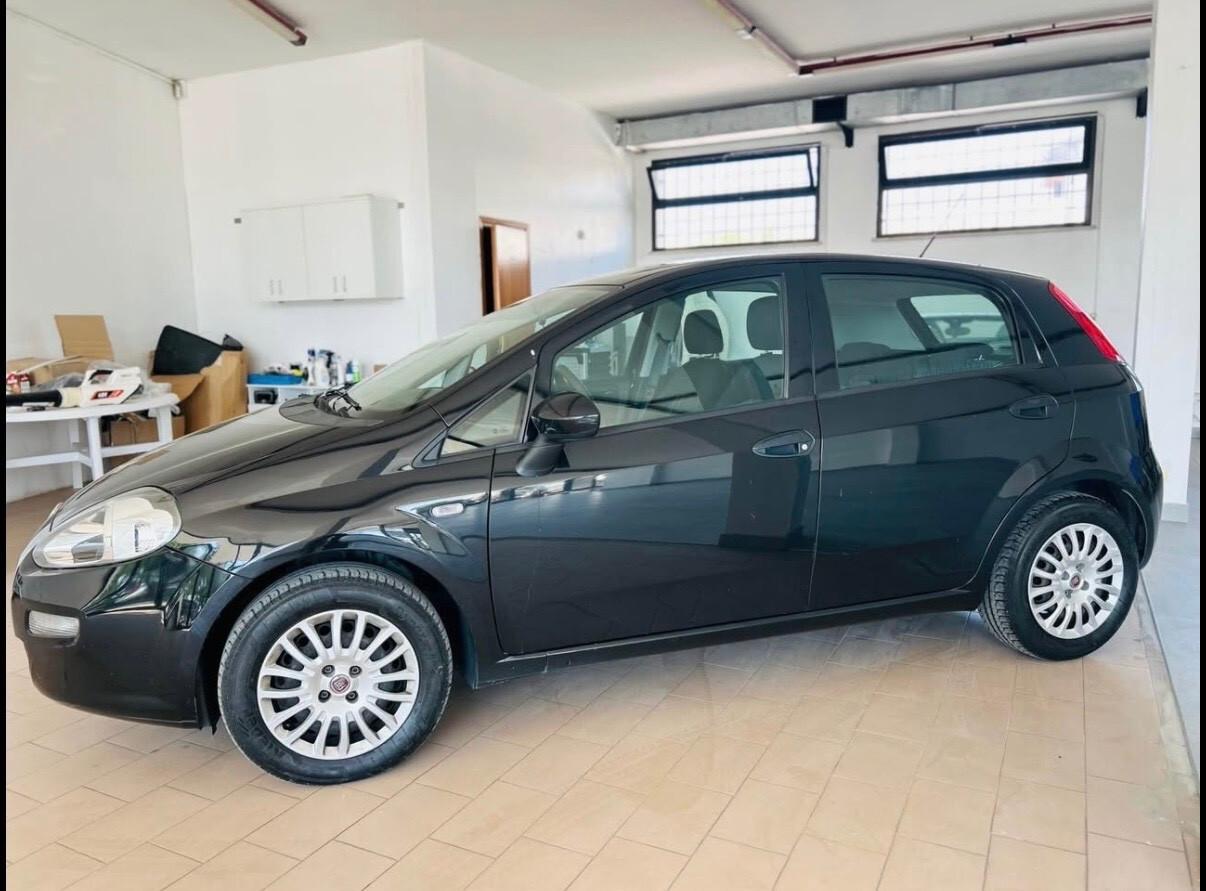 Fiat Punto 1.3 MJT II 75 CV 5 porte Street