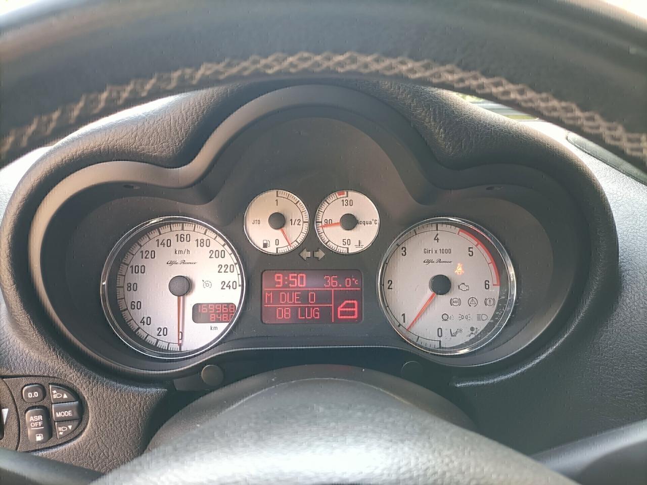 Alfa Romeo GT 1.9 JTDM 16V Distinctive