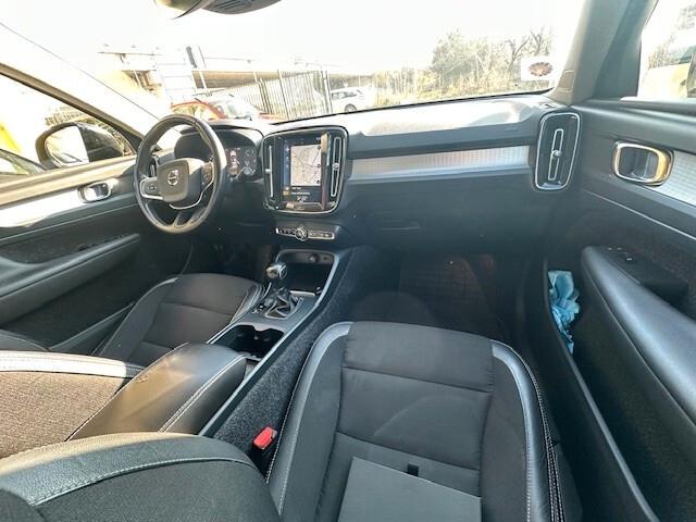 Volvo XC40 D3 AWD R-design