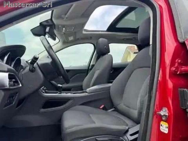 JAGUAR F-Pace 2.0d i4 Pure 163cv my18 Tetto Pano - FP333BW