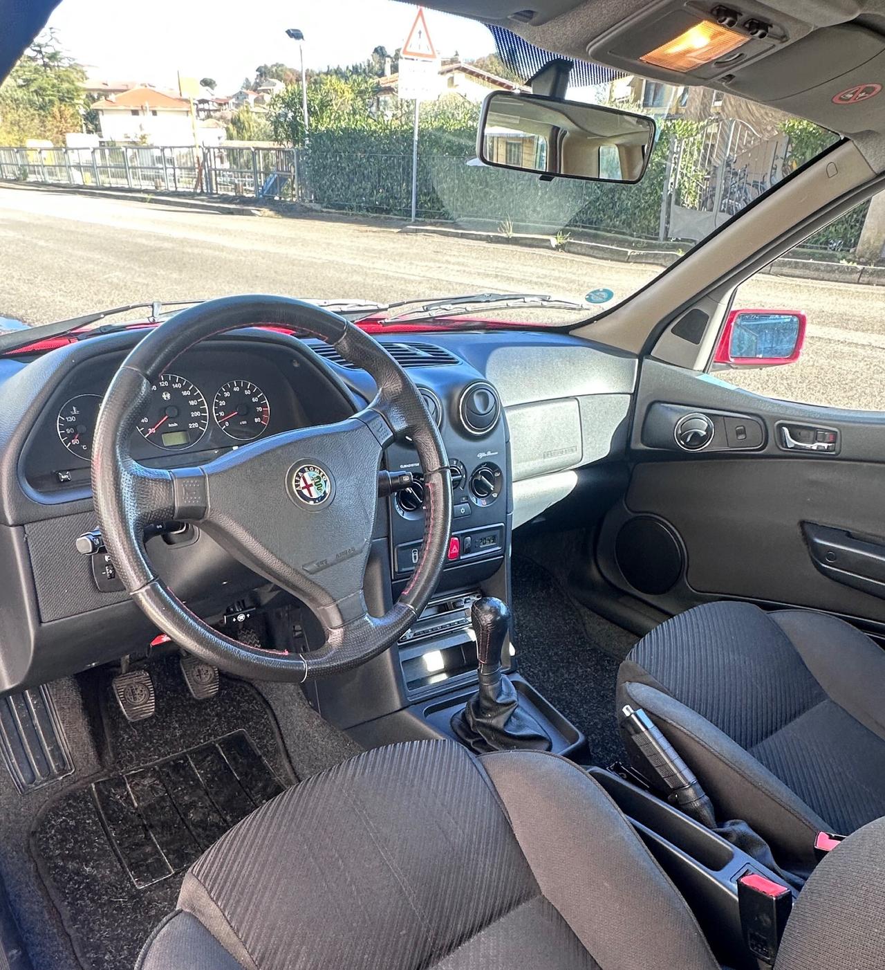 Alfa Romeo 145 1.6i 16V Twin Spark cat L