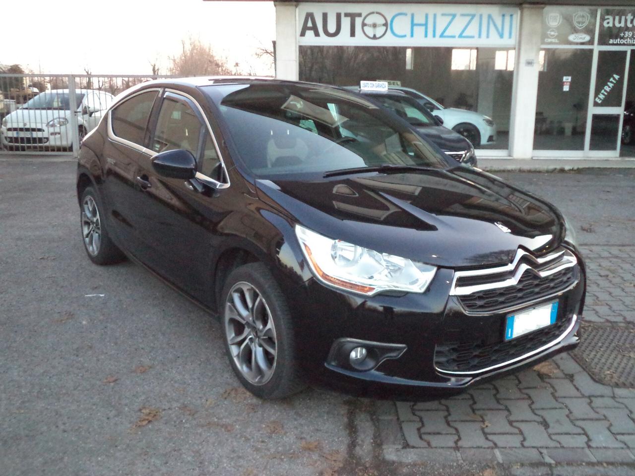 Ds DS4 4 1.6 e-HDi 115 So Chic AUTOMATICA CERCHI DA 18