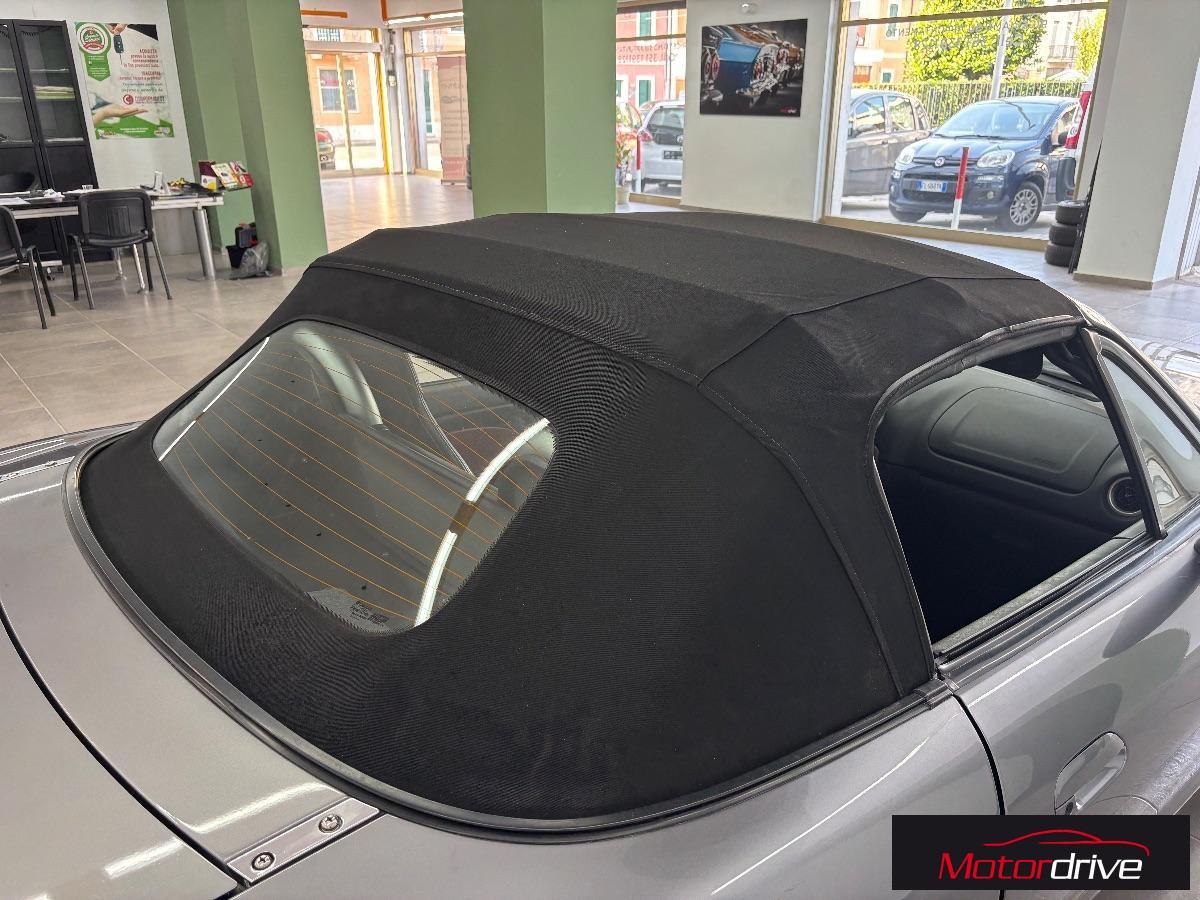MAZDA - MX-5 - 1.8i 16V Vanity