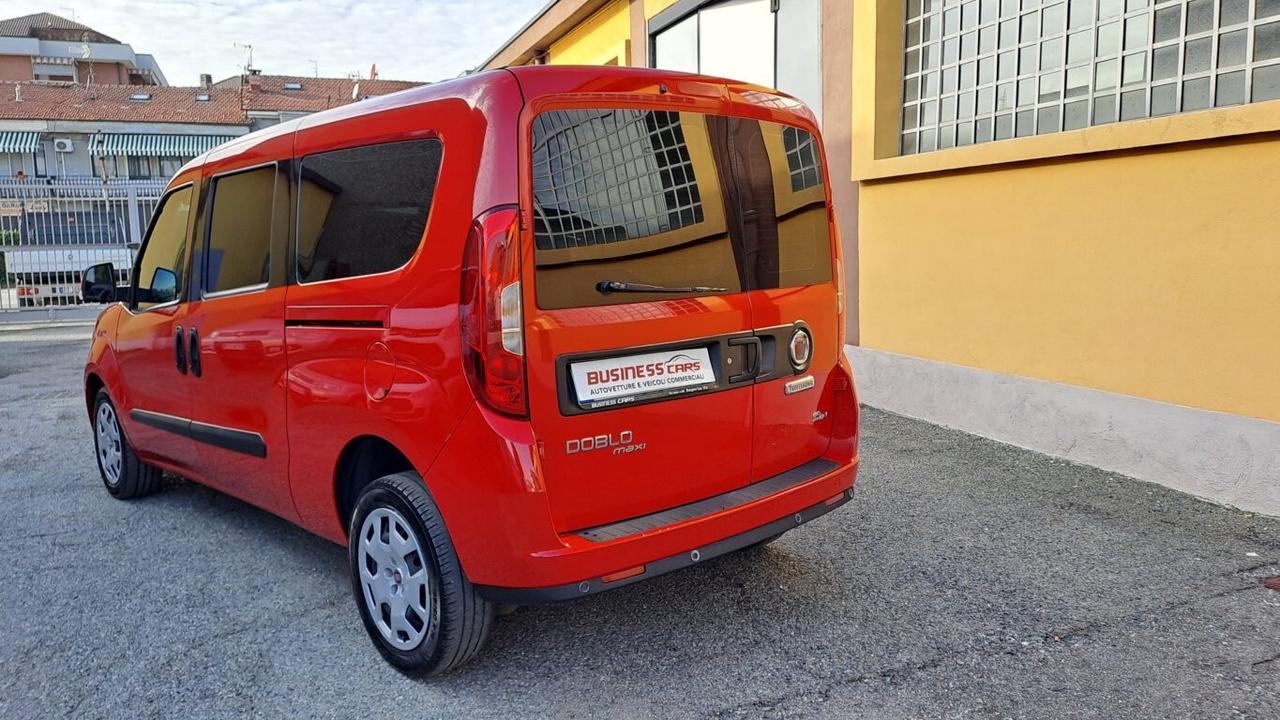 Fiat Doblo 1.3 MTJ 90 CV COMBI MAXI OMOLOGATO AUTOCARRO 5 POSTI!