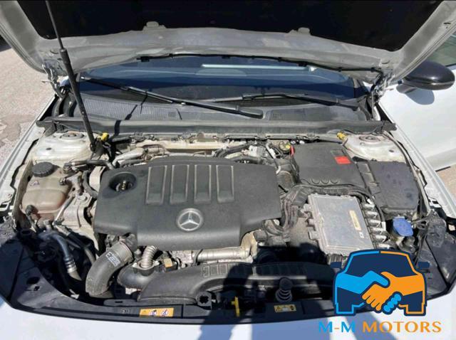 MERCEDES-BENZ CLA 180 d Automatic Shooting Brake Business