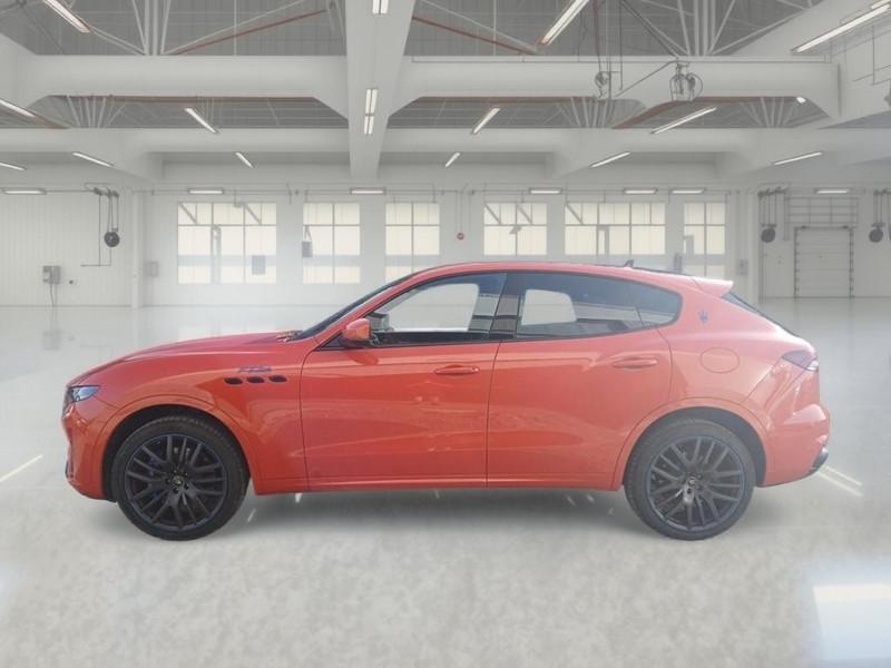 MASERATI LEVANTE 3.0 V6 424 CV F-TRIBUTO Q4 AUTO SUV