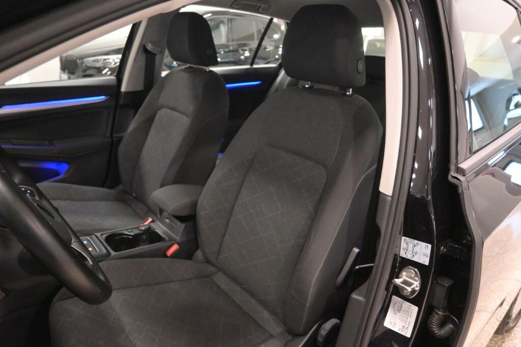 VOLKSWAGEN GOLF 8 EVO LIFE 1.0 TSI (110 CV)