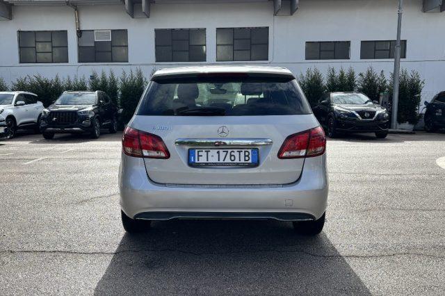 MERCEDES-BENZ B 180 d Automatic Business