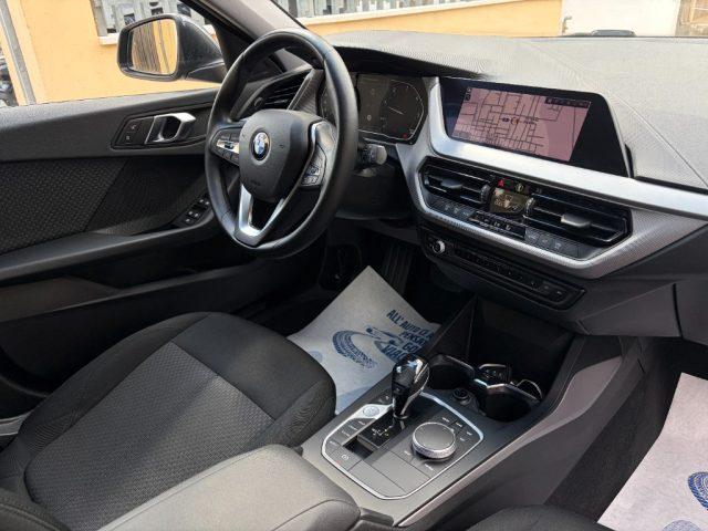 BMW 118 d 5p. Advantage