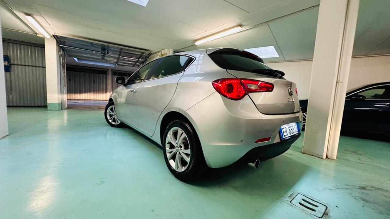 Alfa Romeo Giulietta 1.6 Diesel.anche per neopatentati