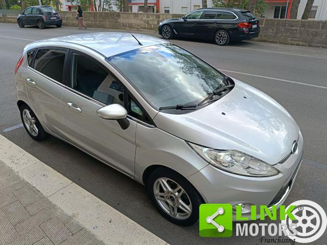 FORD Fiesta 1.4 aut. 5 porte Titanium