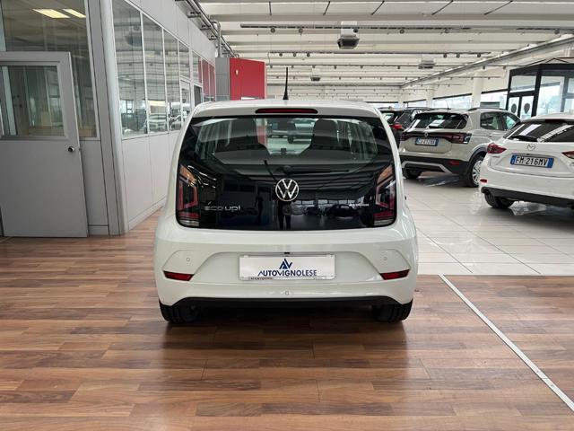 VOLKSWAGEN up! 1.0 5p. eco move up! BlueMotion - RETROCAMERA