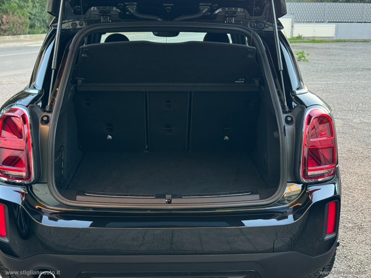 MINI Mini Cooper D Essential Countryman