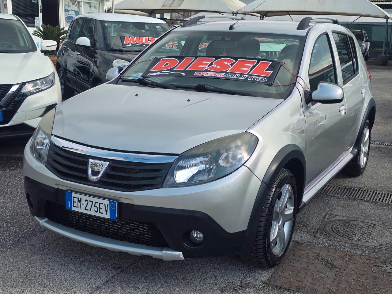 Dacia Sandero 1.5 dCi 75CV Embleme