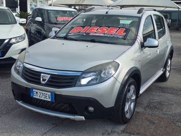 Dacia Sandero 1.5 dCi 75CV Embleme