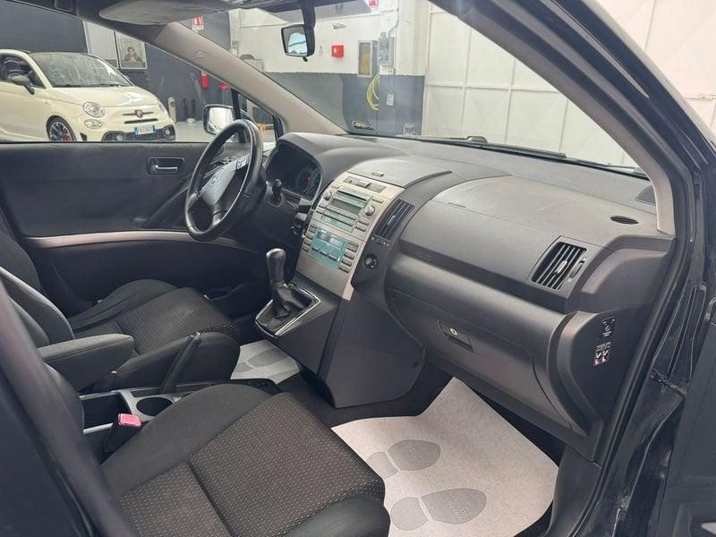 Toyota Corolla Corolla Verso 2.2 16V D-4D DPF MY'08