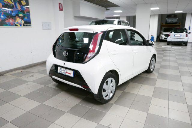 TOYOTA Aygo 1.0 VVT-i 69 CV 5 porte x-play TSS