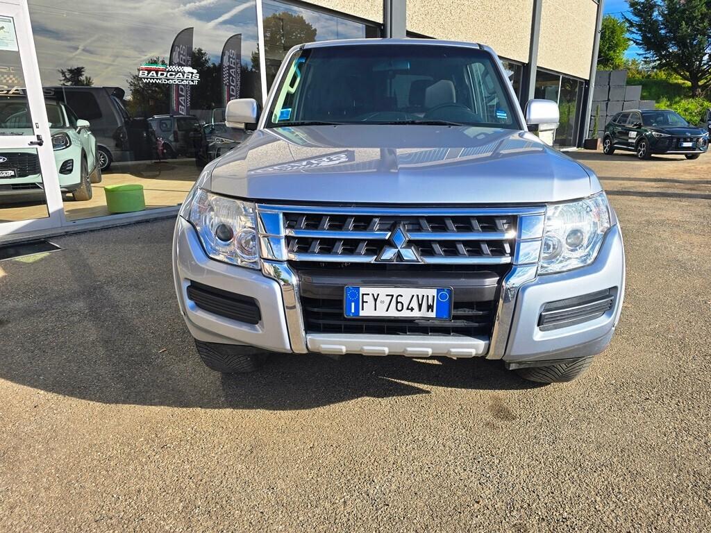 Mitsubishi Pajero 3.2 DI-D 190CV INSTYLE