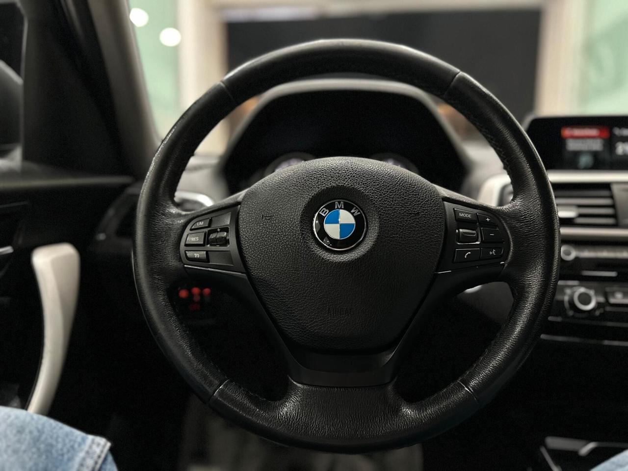 Bmw 116 116d 5p. Business