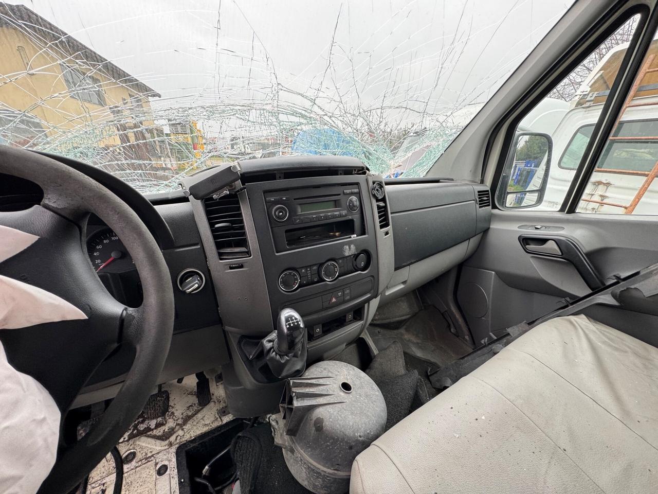 VOLKSWAGEN CRAFTER 163 CV CV PL Furgone