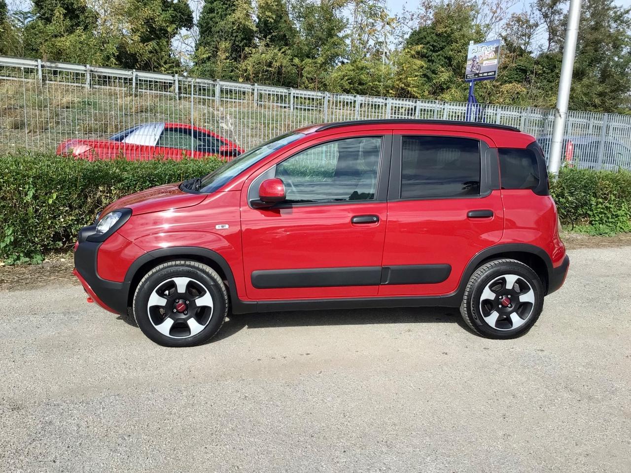 Fiat Panda Cross 1.0 70Cv firefly hybrid 5 Posti