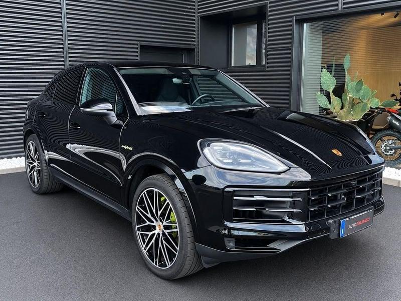 Porsche Cayenne Coupè Coupè 3.0 V6 e-hybrid 5p.ti tiptronic 470 CV