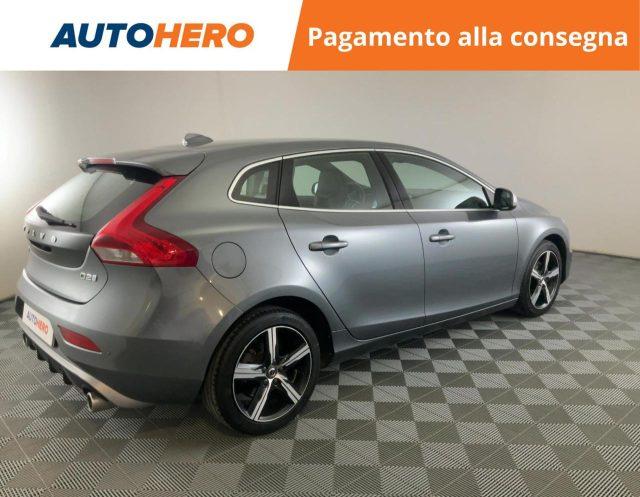 VOLVO V40 D2 R-design