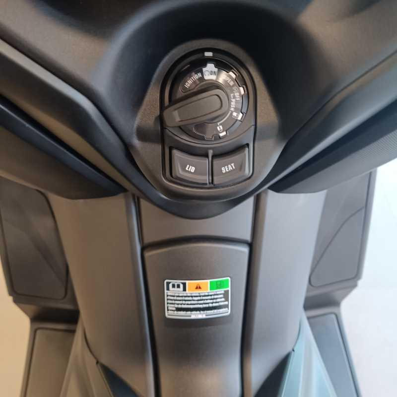 Yamaha X-Max 300 - 2026